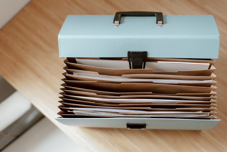 Simple Ways to Reduce Household Paper Clutter